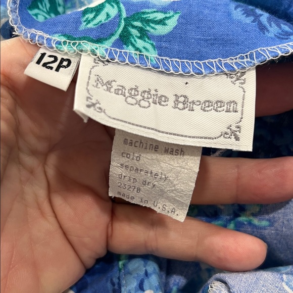 Floral Blue Women's Top - Picture 8 of 9